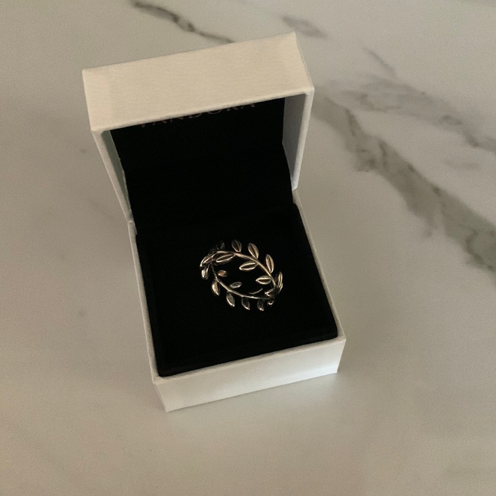 PANDORA RING